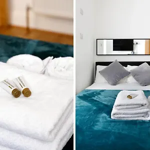 https://mon-cafe-hove.brighton-hotels-england.com