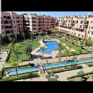 https://un-moderne-chic-appartement-vue-sur-piscine.marrakeshhotelsmorocco.com